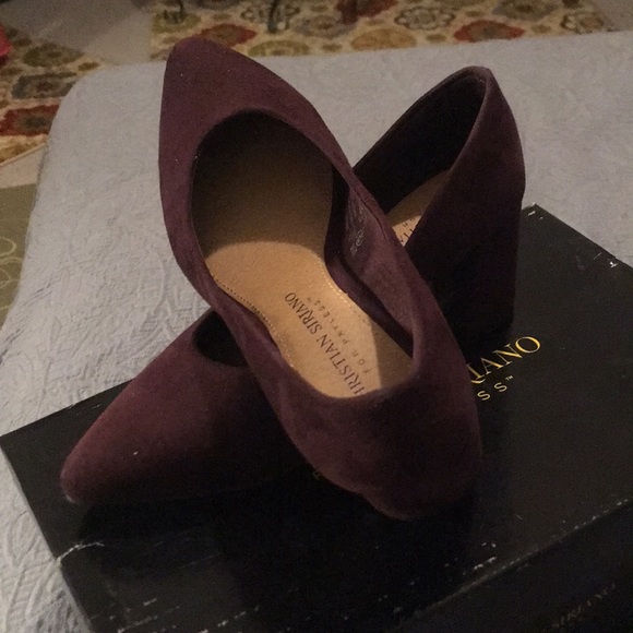 Shoe - Picture 7 of 7